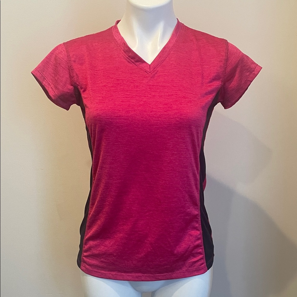 Game Time V-Neck Short Sleeve Tee in Hot Pink with Black Panels